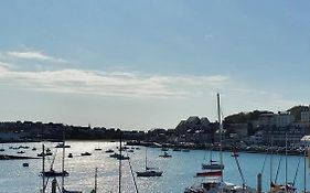 Sur Le Port De Plaisance - Face A La Mer - Appart'Hotel